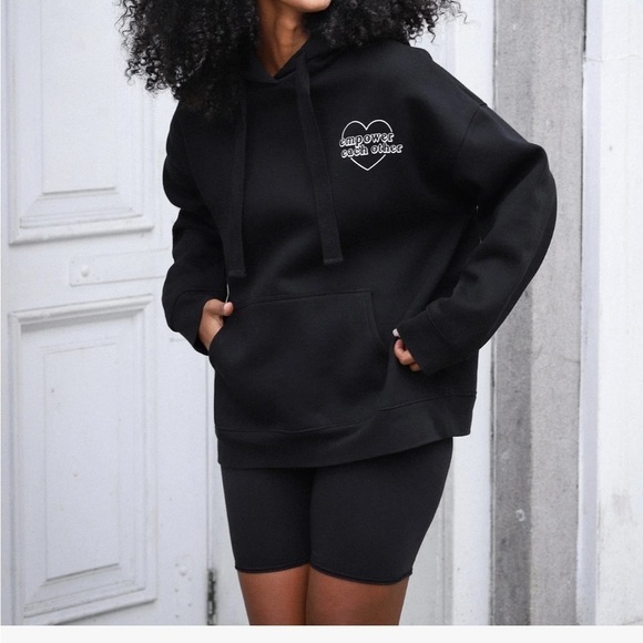 Brunette The Label The  "EMPOWER EACH OTHER" Big Sister Hoodie | One Gir… - Picture 2 of 11